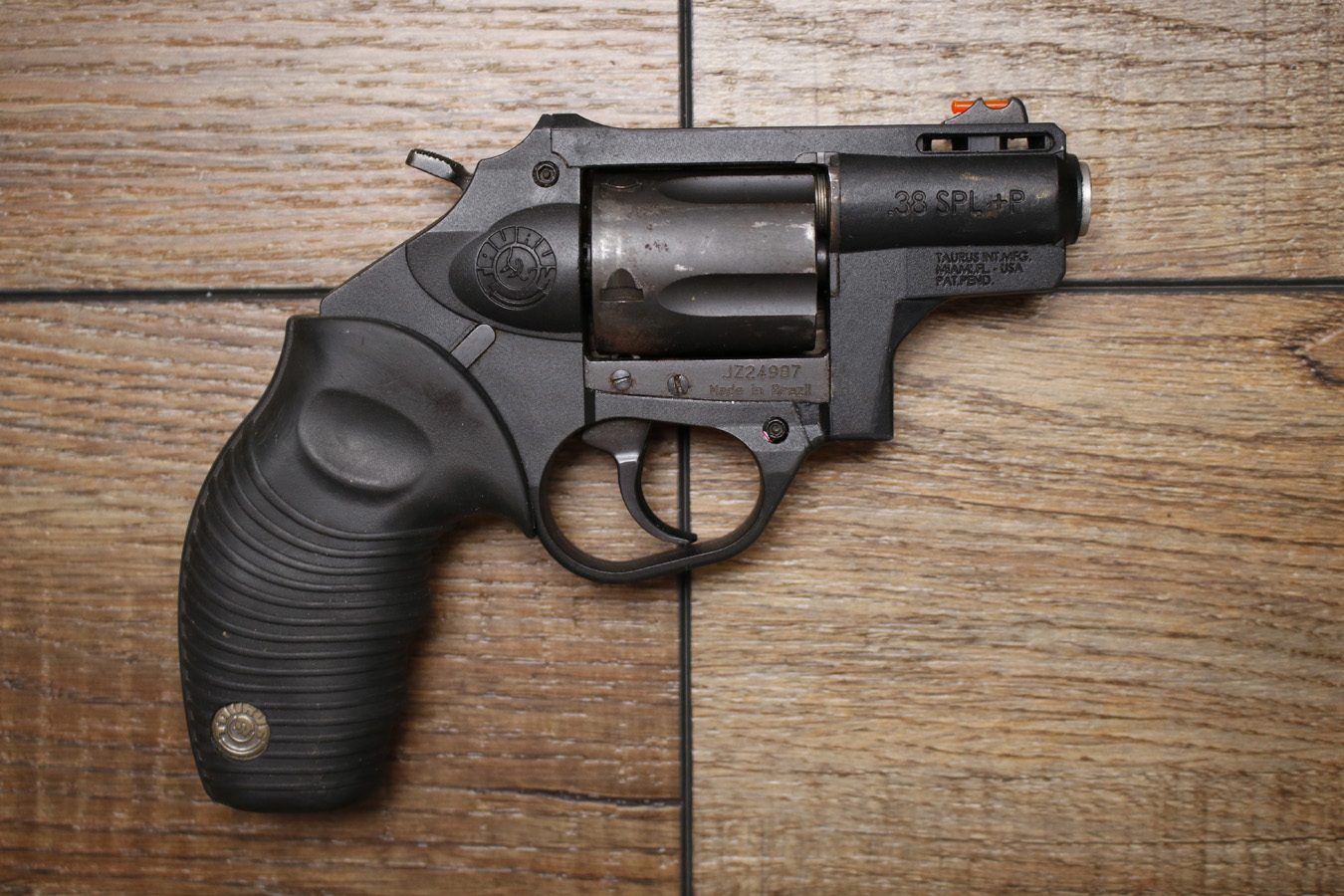 TAURUS 85 Protector Poly 38 Special Police Trade-In Revolver